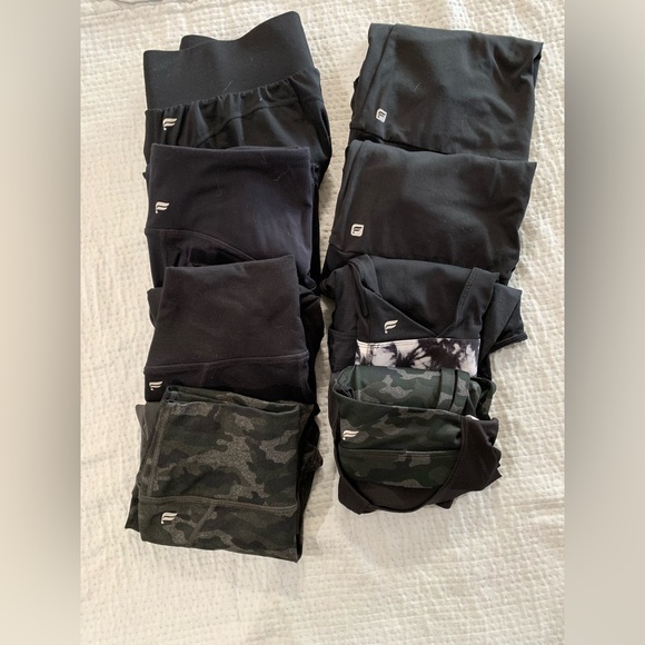 Fabletics Bundle - Picture 1 of 16